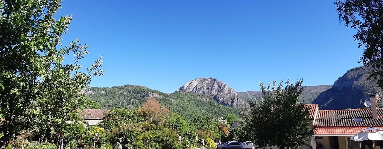 Holiday home Gite La Treille Nature Au Clos Des Pradals Ariege